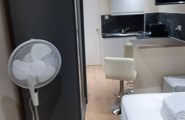 Room in House - Aa Guest Room2 - Photo 5