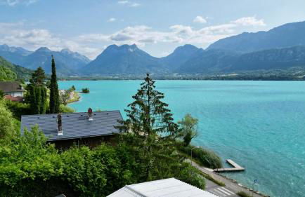 La Maison du Lac sleeps 10 and has air conditioning - Foto 14