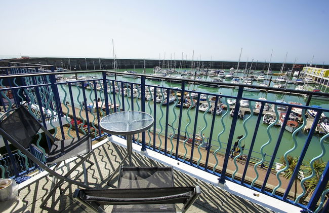 Britannia Harbour View Parking by Brighton Holiday Lets - Foto 12