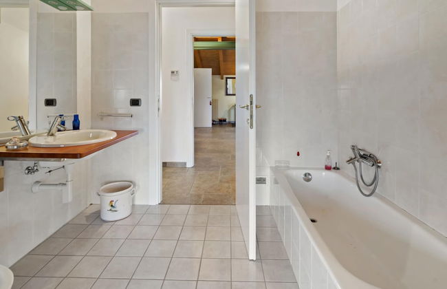 Belvilla by OYO Secluded Apartment With Balcony - Foto 23