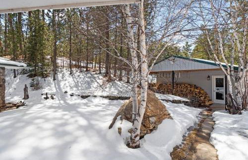 Secluded Stay in a Wonderful Creekside Getaway - Foto 24