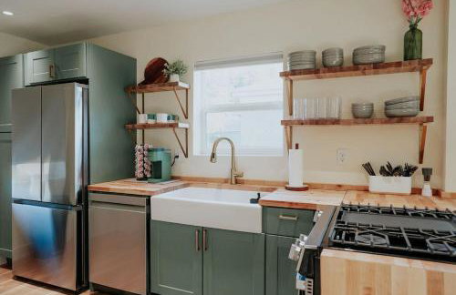 The Charlotte House With Soaking Tub, Arcade Game, Firepit - Foto 29