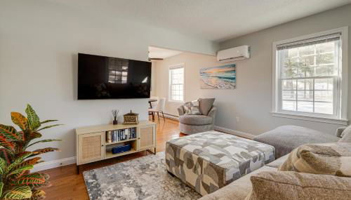 Niantic Duplex with Deck Less Than 1 Mi to Beach and Boardwalk - Foto 2