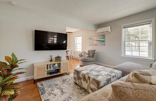 Niantic Duplex with Deck Less Than 1 Mi to Beach and Boardwalk - Foto 2