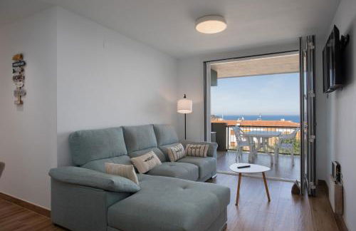 Apartament gran amb vistes al mar, piscina i pàrquing - Foto 1