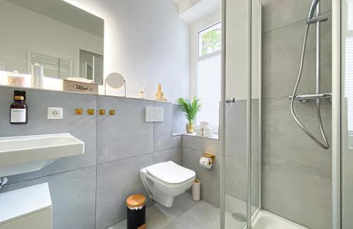 Freundliche Ferienwohnung mit Regendusche, Küche, Waschmaschine&Trockner, TV, WLAN - Photo 36