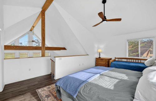 Bright Mountain Cabin with Game Room & Golf Course Views Near Hedgesville, West Virginia - Foto 48