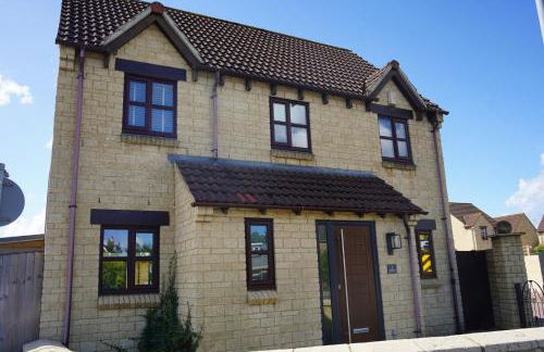 Atworth Haven: 4-Bed Home with Garden - Foto 44