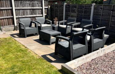 Spacious, cosy & stylish 3 Bed Home in Salford, near Trafford Park - Free Parking - Foto 24