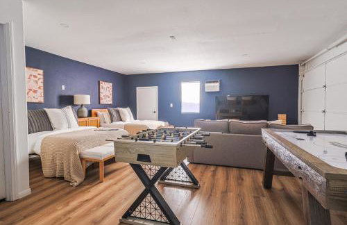 The Pink House - Palm Springs Gem with Private Pool & BBQ - Foto 34