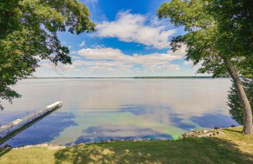Lakefront Chippewa Falls Haven with Private Deck! - Foto 22