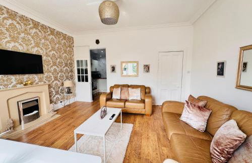 THE RESTING LION - Gourock Town Center Holiday Home Apartment - Foto 14