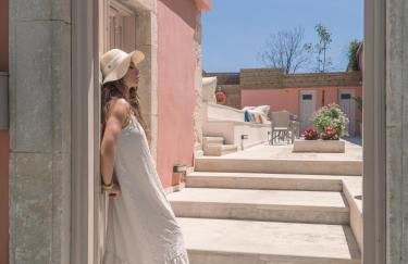 Arhontiko Arhanes Suites - Photo 2