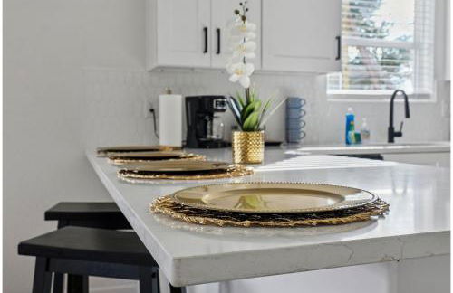 Peaceful Stays with Easy Access to Downtown - Foto 9