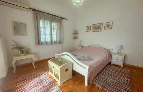 Casa Calma Country Villa Escape with Private Pool - Photo 16