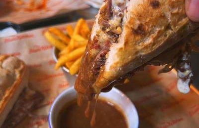 Earthy Elegance Stylish 4BR for Urban Escapes - Foto 58