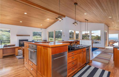 Ocean Retreat - BBQ Hot Tub & Ocean Views - Foto 16