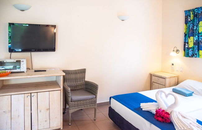 Hamlet Oasis Resort - Photo 11