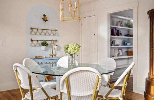 The Curator's Retreat For 8 - Photo 33