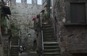 Sospesi nel borgo - Foto 60