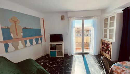 French Riviera centre ville plage port balcon panoramique et Clim - Foto 4