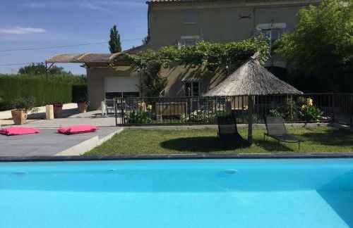 beautiful provencal mas with pool in barbentane, close to avignon, sleeps 8. - Photo 22