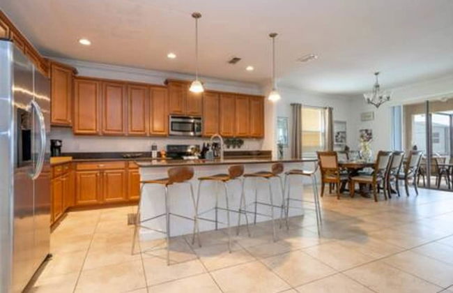 Gorgeous 6 Bedroom w Pool Paradise Palms - Foto 13