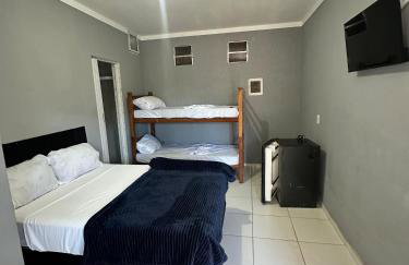 POUSADA OHANA, SUITES ao LADO DO SESC BERTIOGA, e PROXIMO A PRAIA - Foto 11