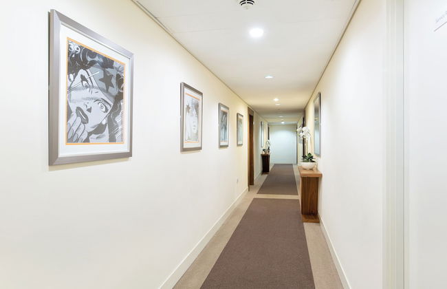 Sophisticated 2 Bed Flat with Balcony in Acton - Foto 21