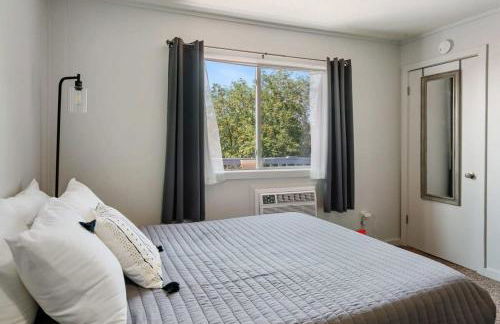 Fife Lake Lodge 2BR Loft with Kitchen & Lake Views - Foto 12