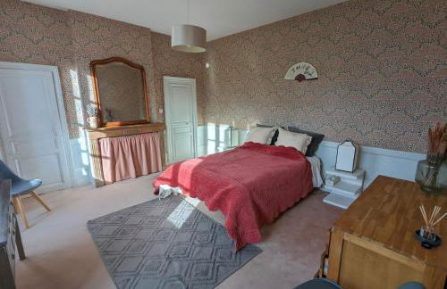 Loue belle demeure dans une grande propriété - 16 couchages, 8 chambres, 320 m2 - 30 min de Vichy - Foto 28