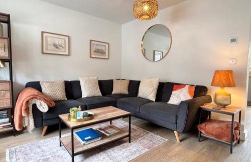 Kerensa 3 bed townhouse located close to the beach with Parking - Photo 1