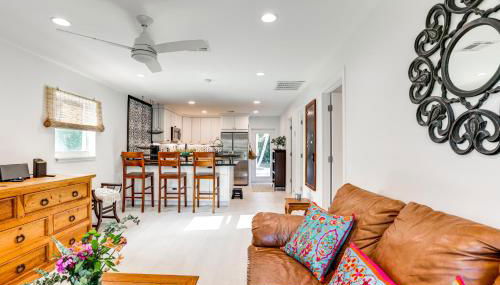 Vibrant North Palm Beach Home about 2 Mi to Beach! - Foto 5