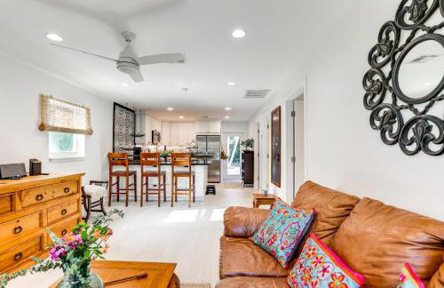 Vibrant North Palm Beach Home about 2 Mi to Beach! - Foto 5