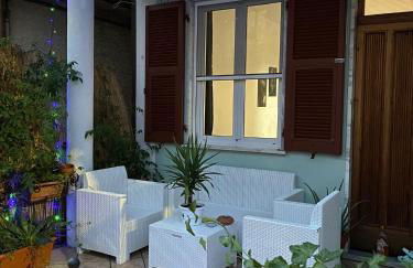 The Samantha Guest House - Photo 9