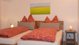 Ferienwohnung, 2 Zimmer, 4 bis 6 Personen, 67 qm, mit großem Balkon, entlang am Fluss, an der Aach, am Bodensee, nah am Naturschutzgebiet - Foto 2