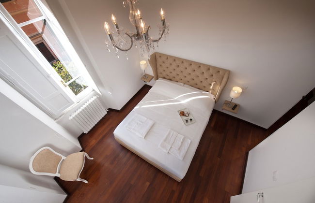 Imperia Suite - Photo 22