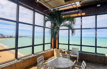 Sensacional Flat pé na areia na Praia da Costa - Foto 21