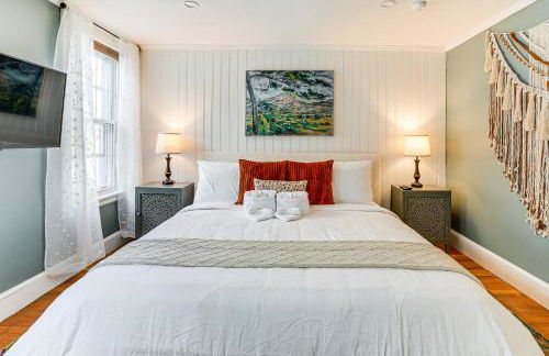 Walk to Constitution Beach Mid-Century Boston Gem - Foto 14