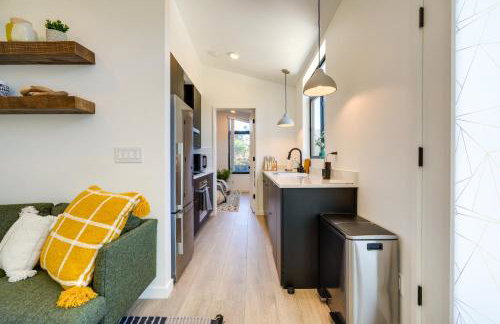 Redwood City Escape with Big-Screen TV! - Foto 12