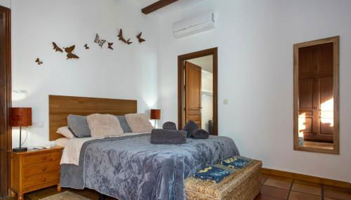 Above the Iconic Portal Vell - Foto 2