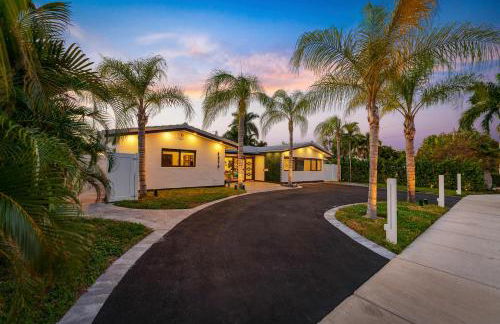 Tiki Hut Paradise Mins to Beach w Fire Pit - Foto 60