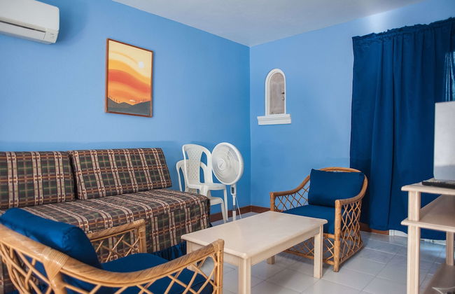 Point Village Studios and Suites - Photo 14