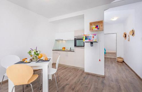 Apartmani D & J with Heated Pool & Stunning Sea View - Photo 71