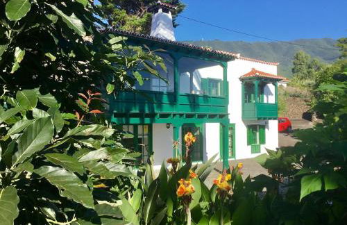 Spacious characterful villa with spectacular views in quiet rural setting. - Foto 4