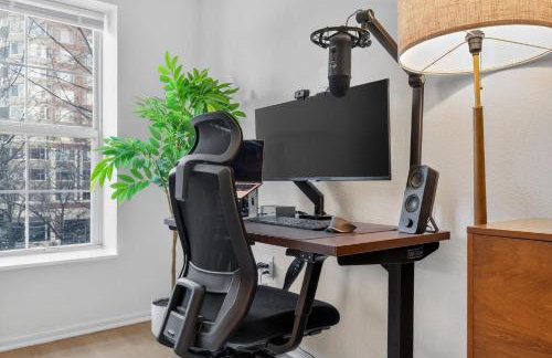 Newport 1 BR w Work Setup by Anyplace - 11747 - Foto 26