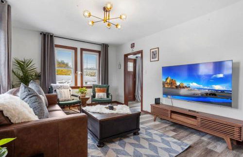 Renovated 6BR 2BA AC home and Game Room - Foto 46