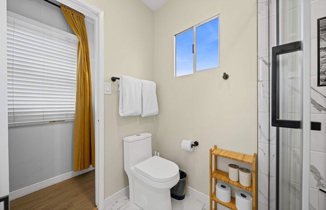 Live Like a Local - Studio With Huge Backyard - Photo 39