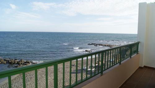 Apartamentos La Dorada - Photo 2