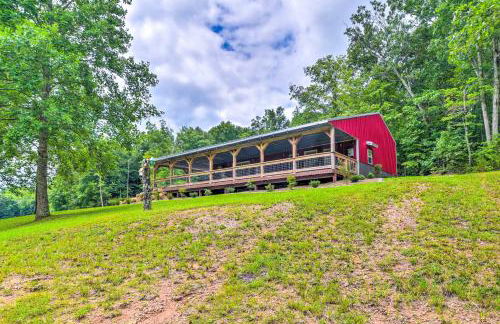 Secluded Brownsville Cabin with Deck and Fire Pit - Foto 24
